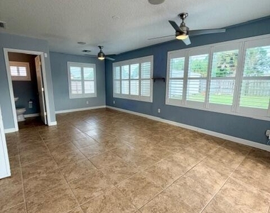 307 Lisa Road Ne - Photo Thumbnail 19