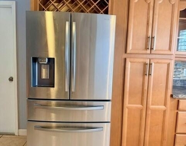 307 Lisa Road Ne - Photo Thumbnail 6