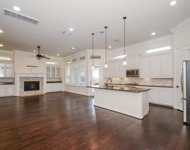 13216 Dartmoor Terrace Drive - Photo Thumbnail 4