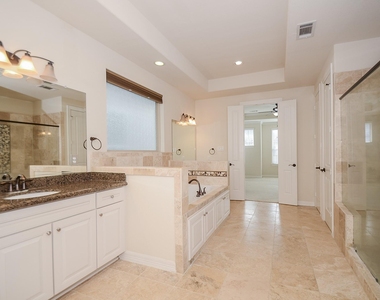 13216 Dartmoor Terrace Drive - Photo Thumbnail 14