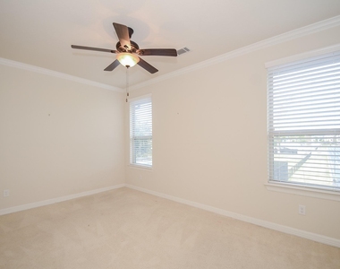 13216 Dartmoor Terrace Drive - Photo Thumbnail 20
