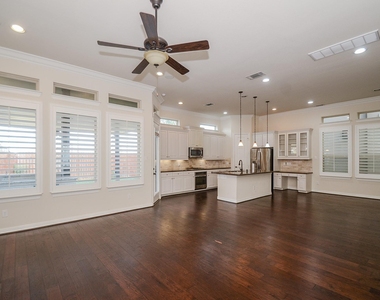 13216 Dartmoor Terrace Drive - Photo Thumbnail 2