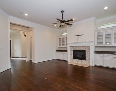 13216 Dartmoor Terrace Drive - Photo Thumbnail 5