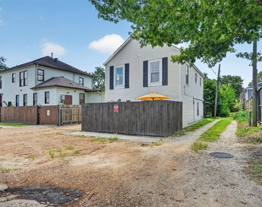 210 W 13th Street - Photo Thumbnail 1