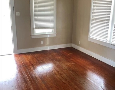 316 S Nugent Street - Photo Thumbnail 3
