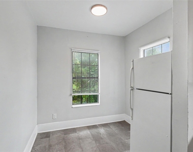 5121 Polk Street - Photo Thumbnail 10