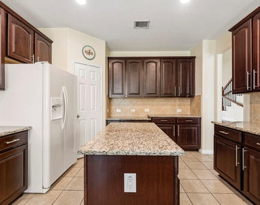 3023 London Lane - Photo Thumbnail 14