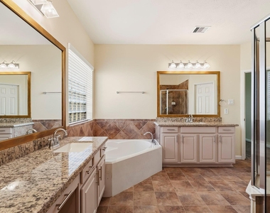 3023 London Lane - Photo Thumbnail 31