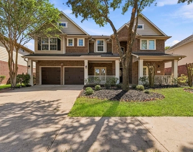 3023 London Lane - Photo Thumbnail 1