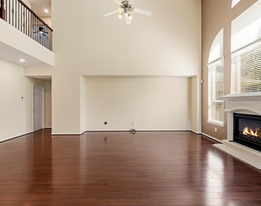 3023 London Lane - Photo Thumbnail 23