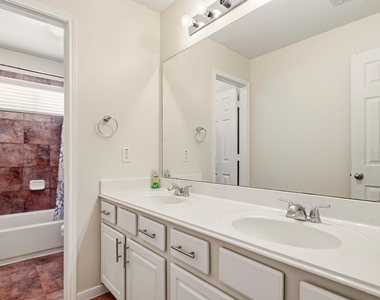 3023 London Lane - Photo Thumbnail 37