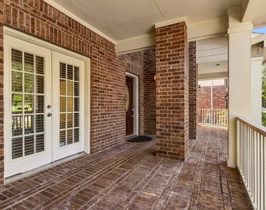 3023 London Lane - Photo Thumbnail 3