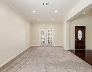 3023 London Lane - Photo Thumbnail 8