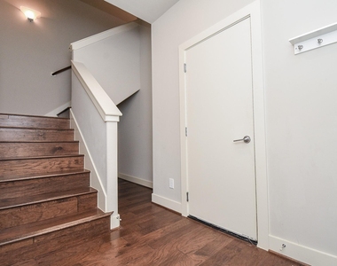 3315 Cline Street - Photo Thumbnail 4