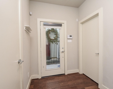 3315 Cline Street - Photo Thumbnail 5