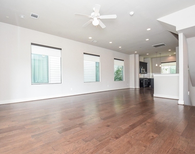 3315 Cline Street - Photo Thumbnail 9