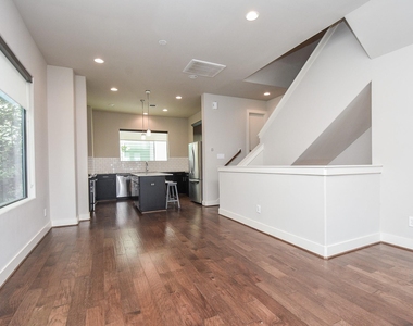 3315 Cline Street - Photo Thumbnail 13