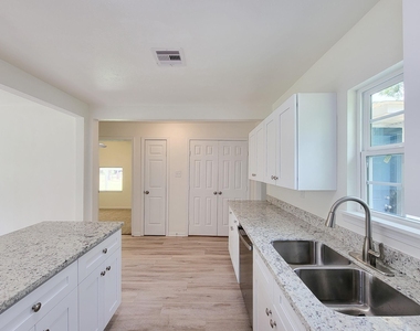 725 Cahill Road - Photo Thumbnail 9