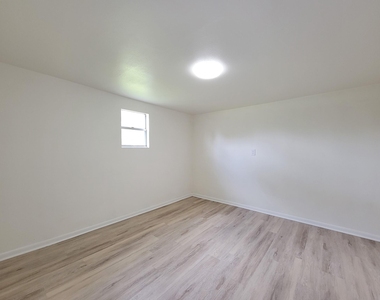 725 Cahill Road - Photo Thumbnail 17