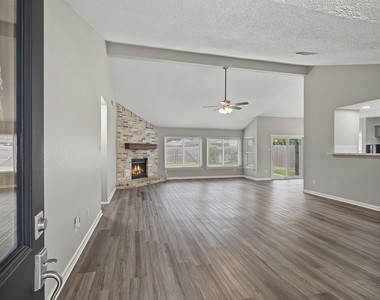 8406 Woodland Willows Drive - Photo Thumbnail 5