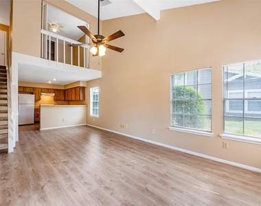 6315 Cattails Lane - Photo Thumbnail 2
