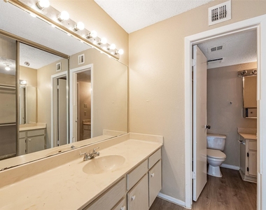6315 Cattails Lane - Photo Thumbnail 19
