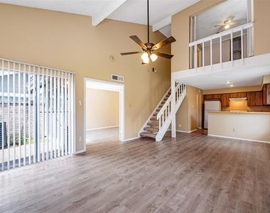 6315 Cattails Lane - Photo Thumbnail 3