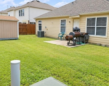 14223 Curry Creek Lane - Photo Thumbnail 10
