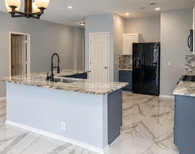 14223 Curry Creek Lane - Photo Thumbnail 2