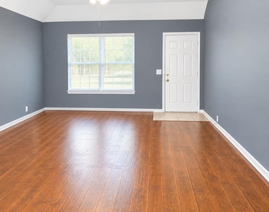 14223 Curry Creek Lane - Photo Thumbnail 3