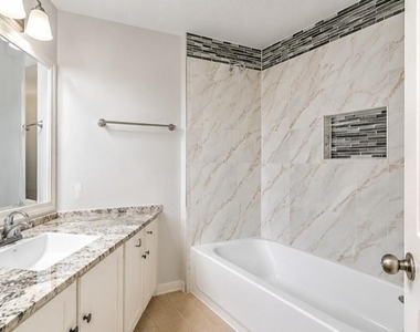 14223 Curry Creek Lane - Photo Thumbnail 9