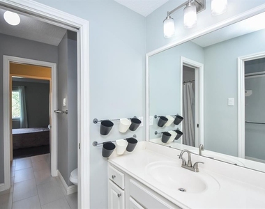7103 Adobe Meadows Court - Photo Thumbnail 35