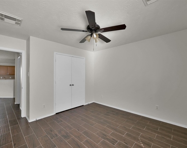 11510 Harbour Lake Court - Photo Thumbnail 17