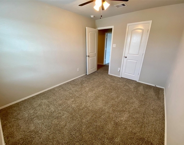 13832 Rock Island Trail - Photo Thumbnail 28