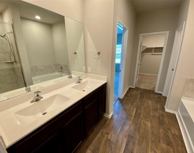 13832 Rock Island Trail - Photo Thumbnail 16