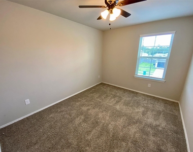 13832 Rock Island Trail - Photo Thumbnail 27