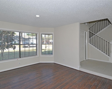 18638 Sweetjasmine Lane - Photo Thumbnail 4