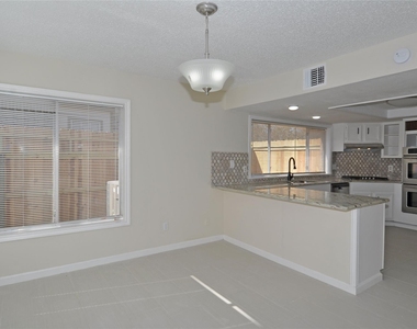 18638 Sweetjasmine Lane - Photo Thumbnail 10