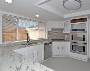18638 Sweetjasmine Lane - Photo Thumbnail 11