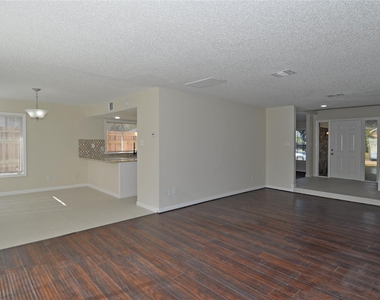 18638 Sweetjasmine Lane - Photo Thumbnail 8