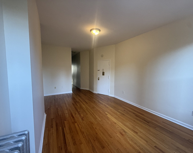 1631 2nd Avenue - Photo Thumbnail 13