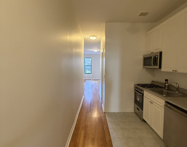 1631 2nd Avenue - Photo Thumbnail 4