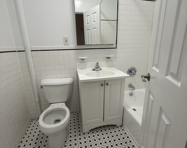 1631 2nd Avenue - Photo Thumbnail 6