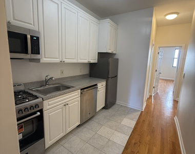 1631 2nd Avenue - Photo Thumbnail 3