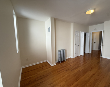 1631 2nd Avenue - Photo Thumbnail 9