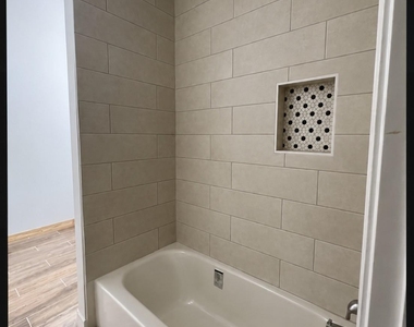 7205 Carver Road - Photo Thumbnail 7