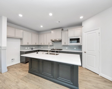 4251 Colony Lane - Photo Thumbnail 20