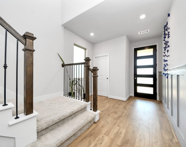 4251 Colony Lane - Photo Thumbnail 8