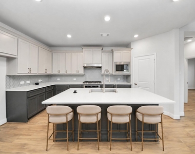 4251 Colony Lane - Photo Thumbnail 12