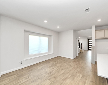 4251 Colony Lane - Photo Thumbnail 19